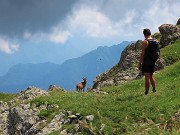 57 ci guardiamo a vicenda